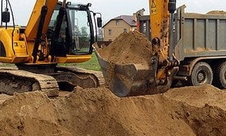 Выкопать яму экскаватором в Туймазах от 952 руб. - 2Землекопа-Тмз 